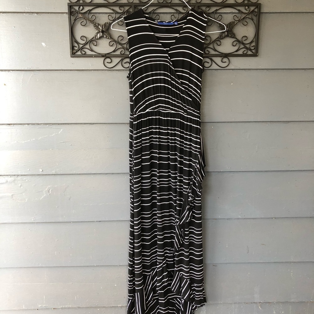 Apt 9 Black/White Striped Maxi Dress S